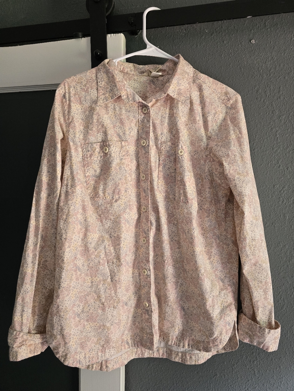 Duluth Trading Company Women's Pink Floral Button Down Dress Shirt